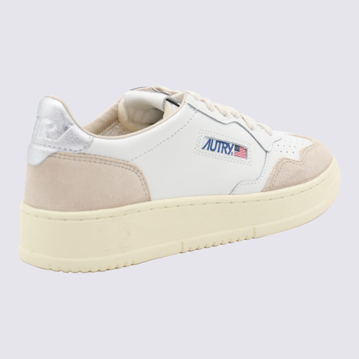Autry Sneakers - LEAT/SUEDE WHITE/SILVER | 24ce315fb296e229e6905cb8bb8f48b77416b66a