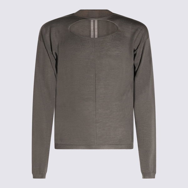 Sweaters Dust