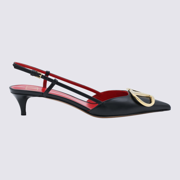 With Heel Scuri