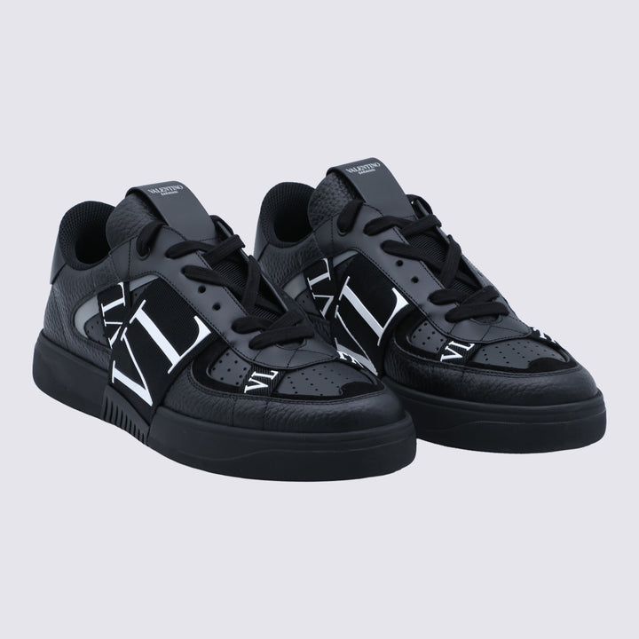 Valentino Garavani Sneakers - Black | 756d27c609949308836270e284b15ca36e687769