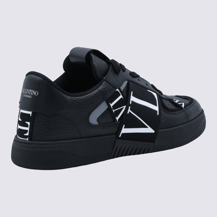 Valentino Garavani Sneakers - Black | 7a19456dd104477613497fb52eb0f3d892886a57