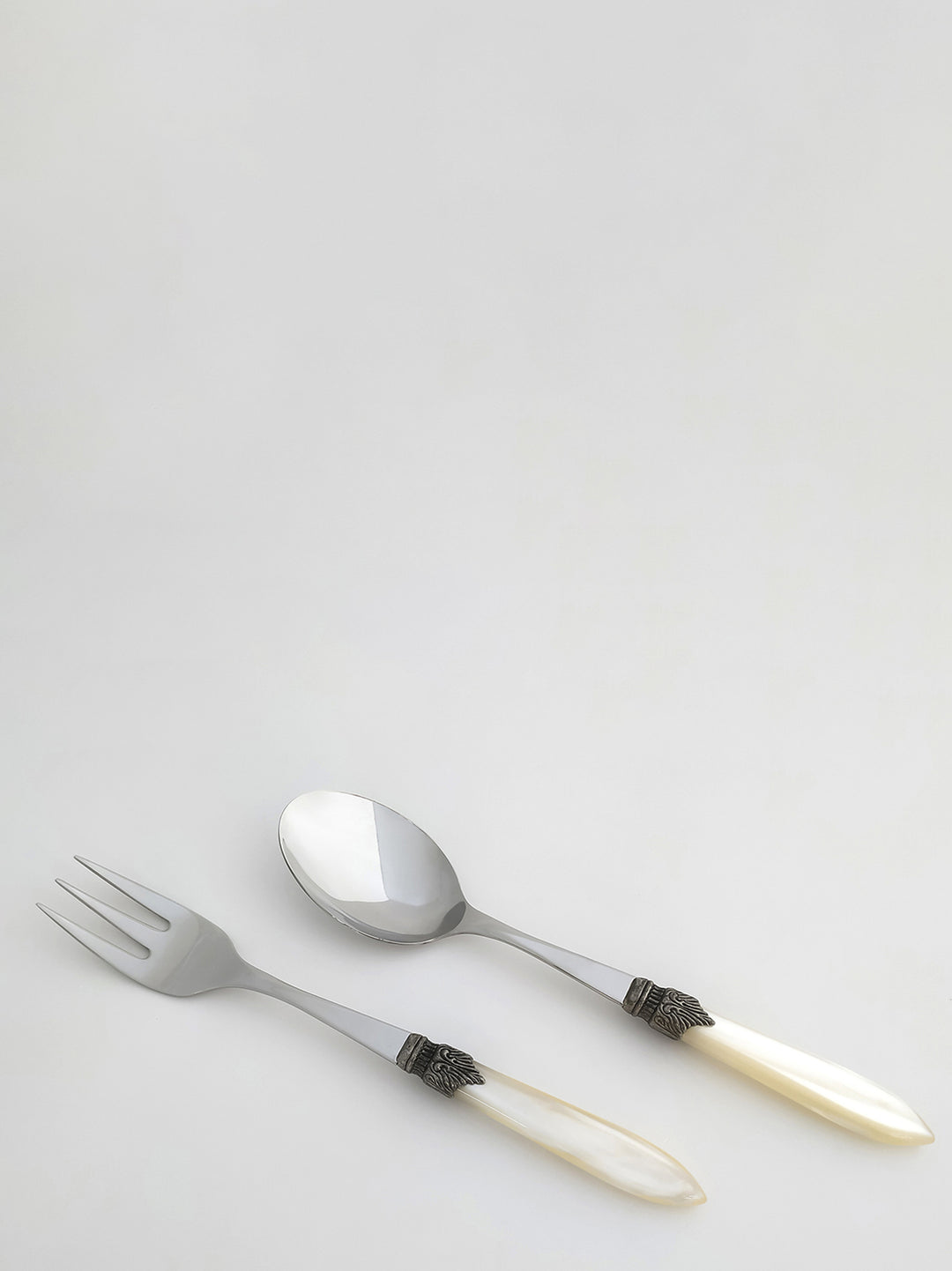 Laura Kitchen Kits And Utensils White