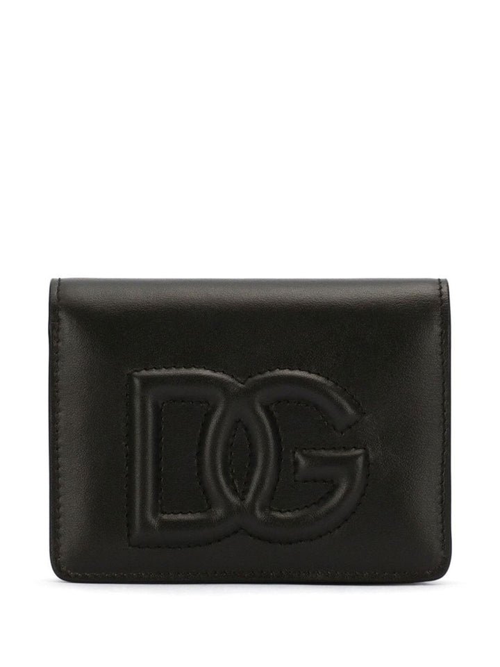 Wallet with embossed logo