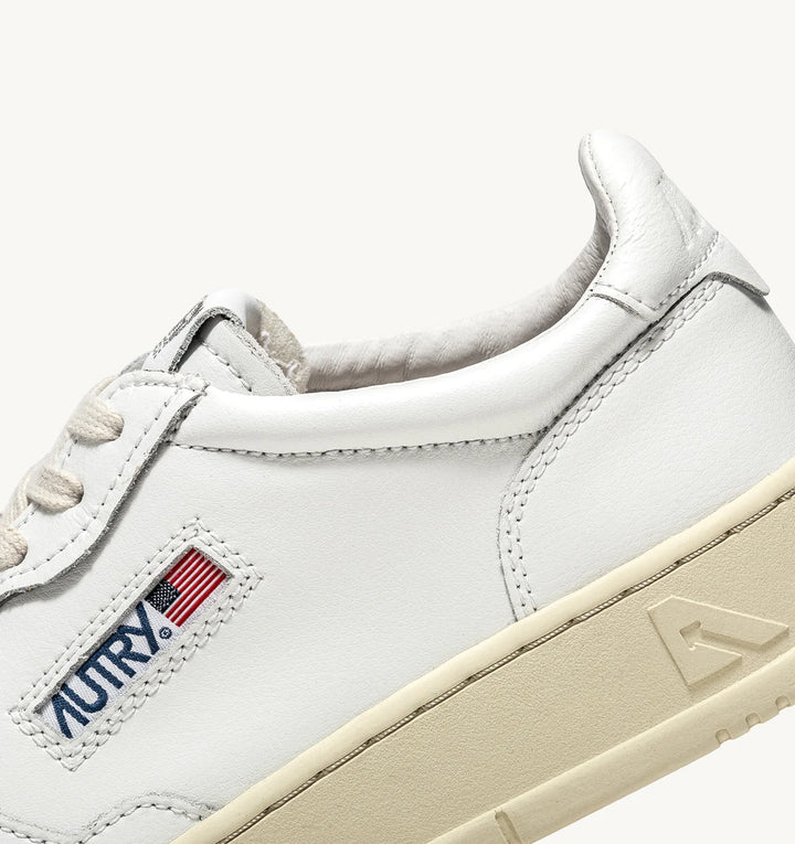 Medalist sneakers in leather