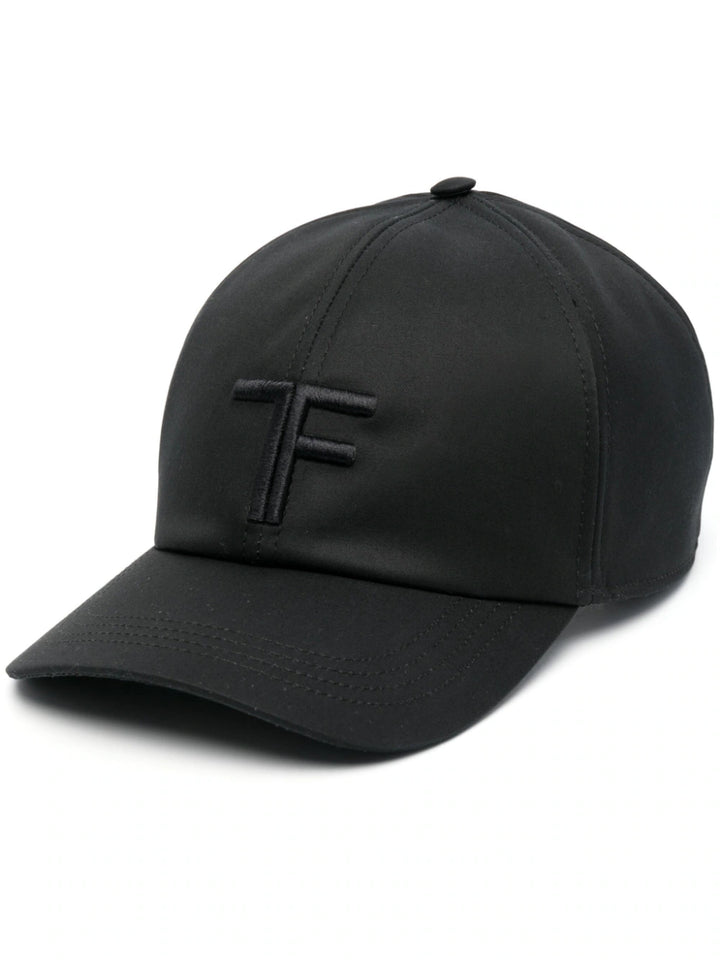 Baseball cap with embroidery