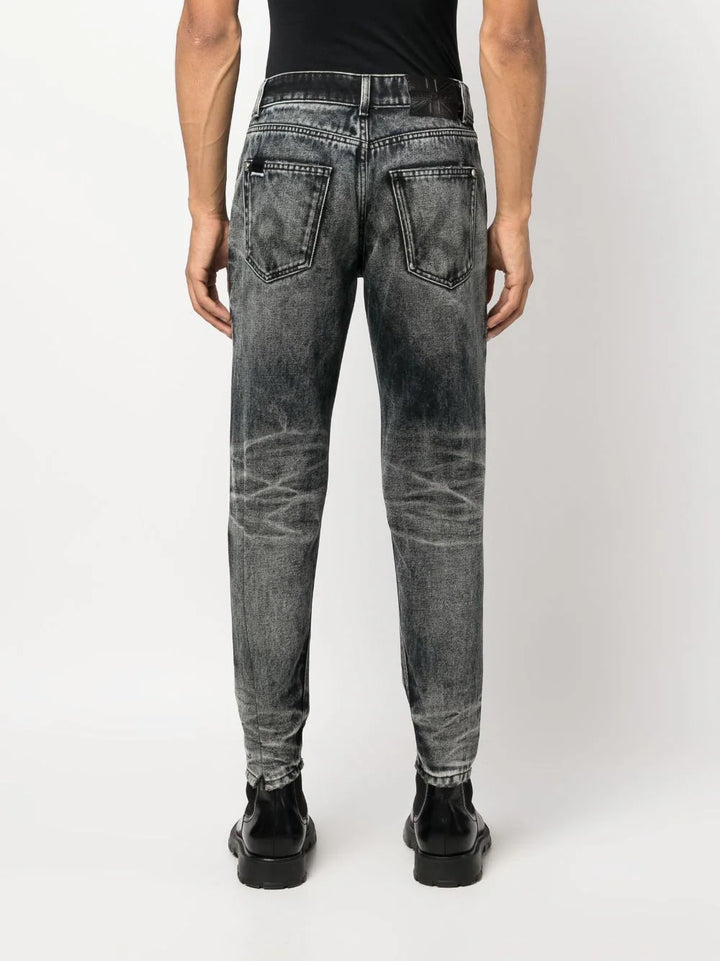 Mick tapered jeans