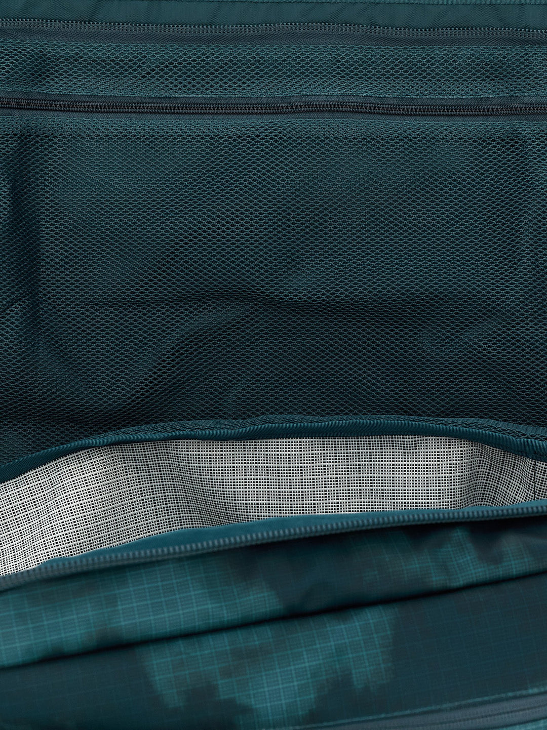 Patagonia Black Hole® Duffel Backpacks & Travels - Light Blue | e69309fb0c52d506a54d638e5967f11acbdc77bf