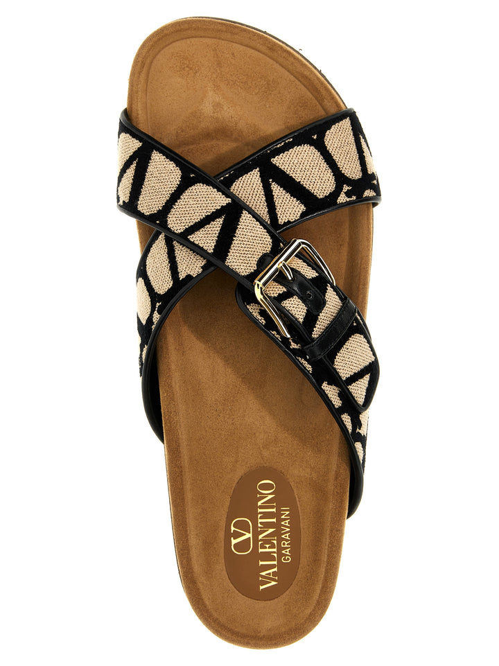 Toile Iconographe Sandals Beige