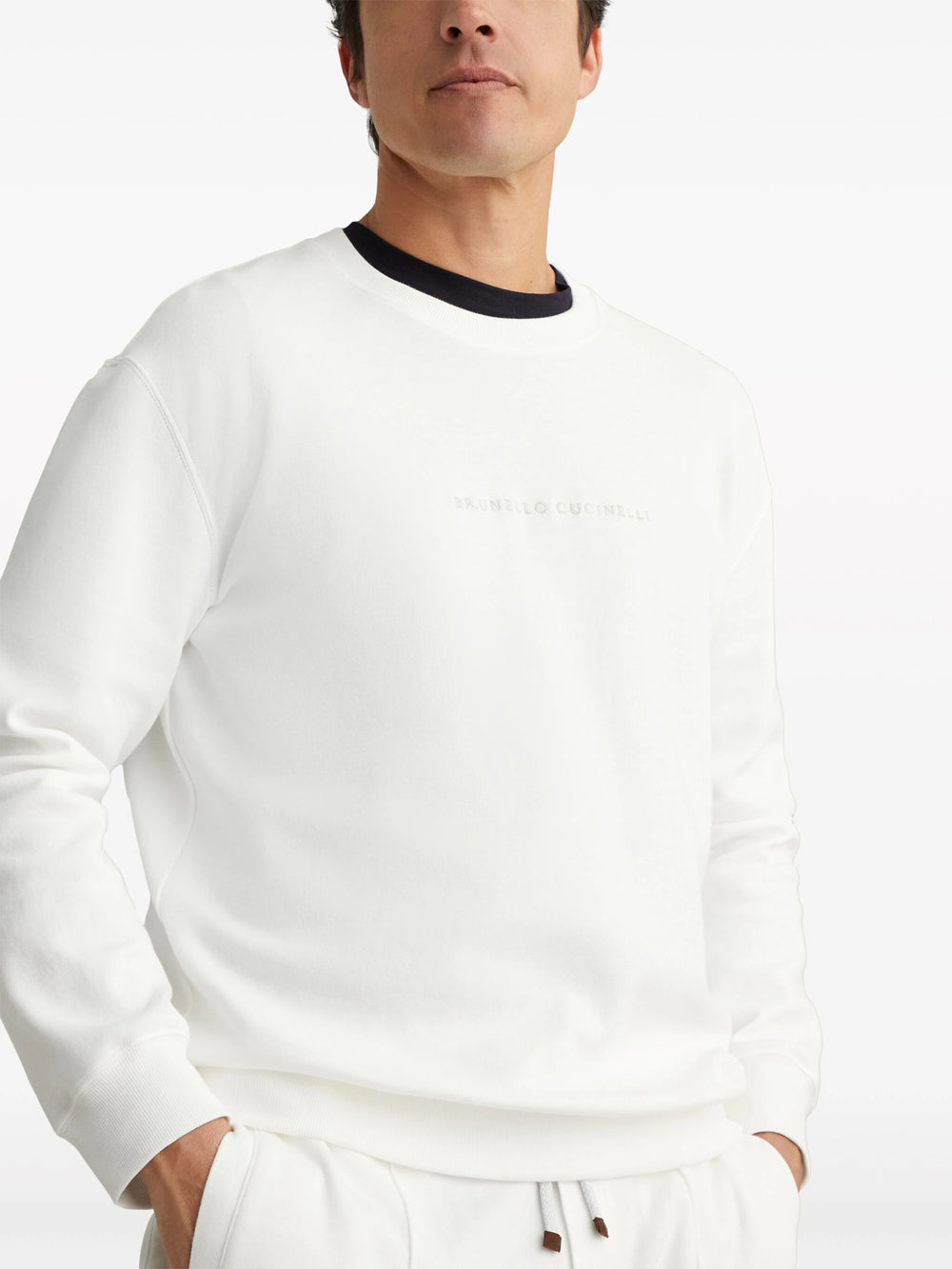 Sweatshirt with embroidery