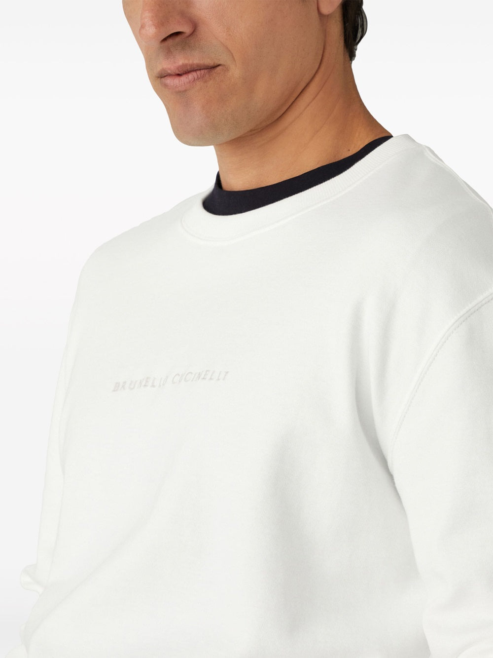 Sweatshirt with embroidery