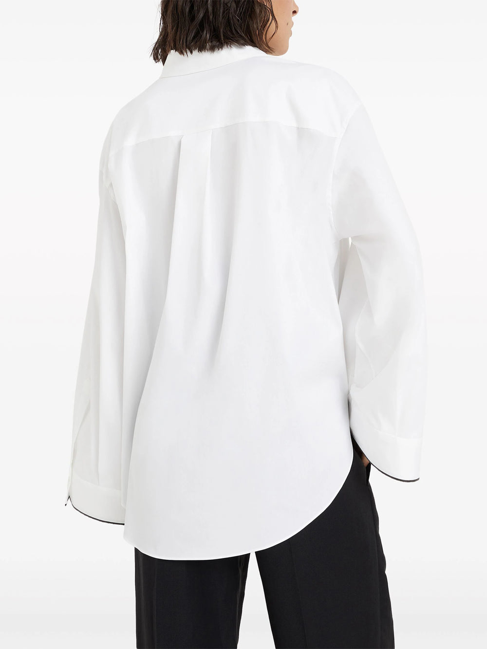 Shirt with contrasting edge