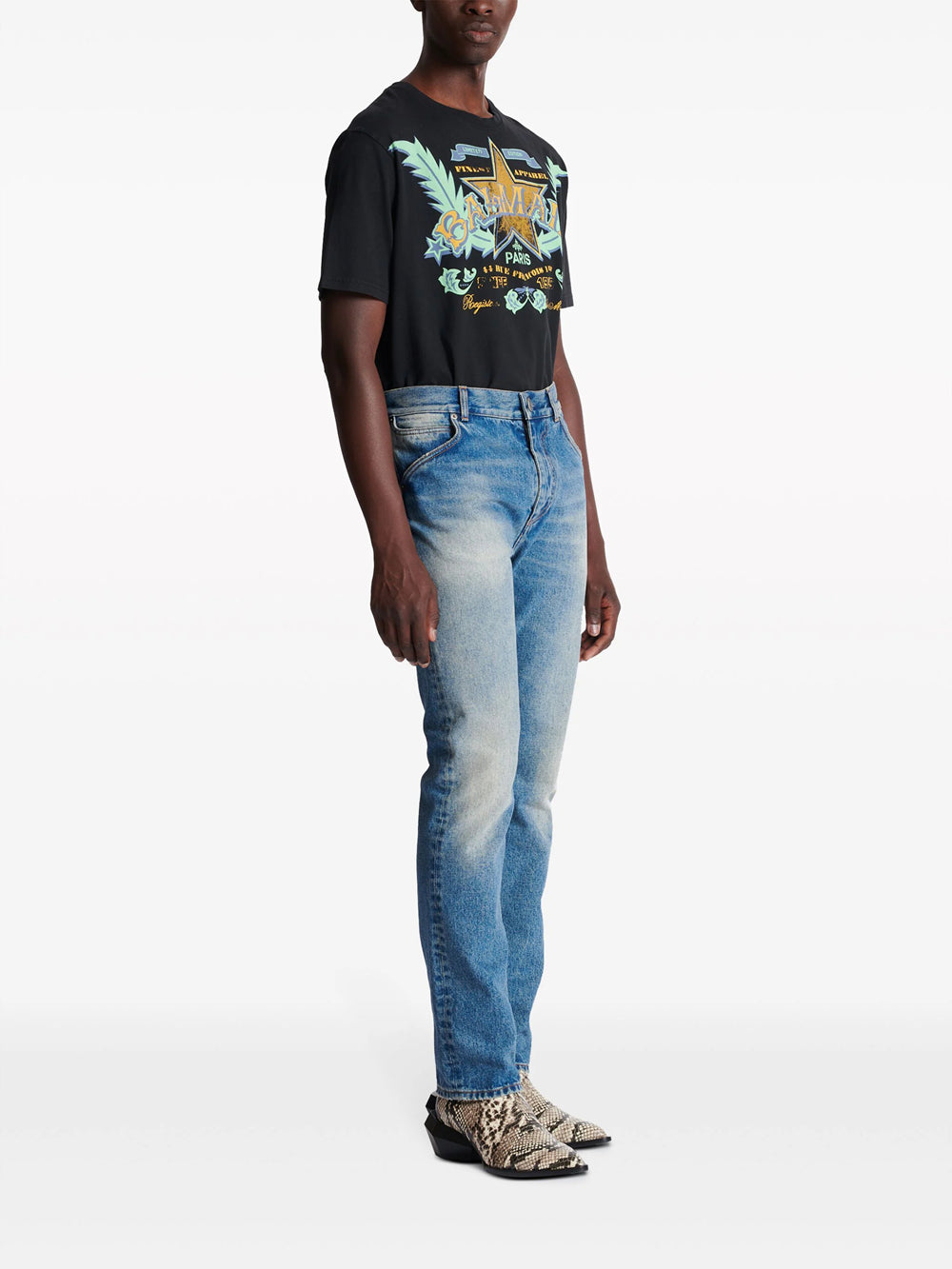 Straight mid-rise jeans