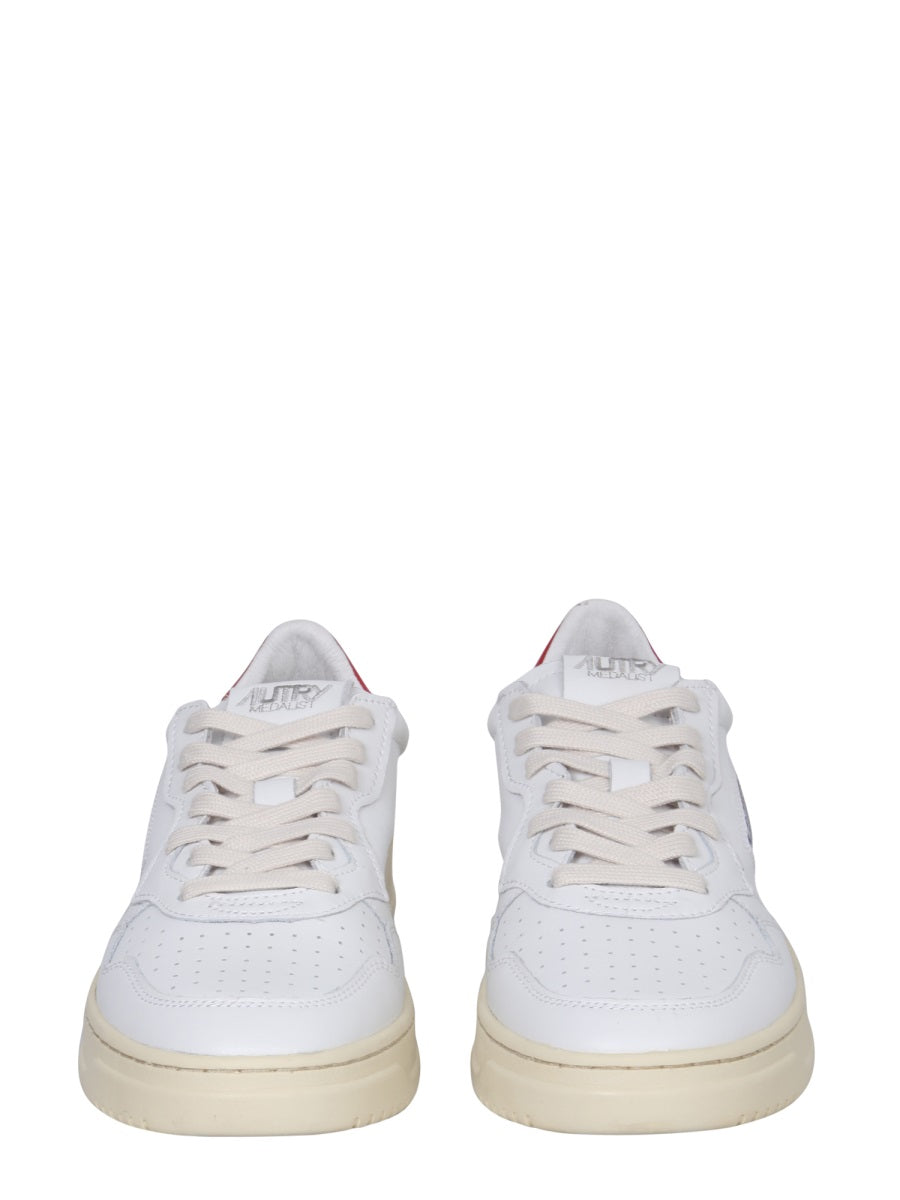 Autry Sneakers - White | Wanan Luxury