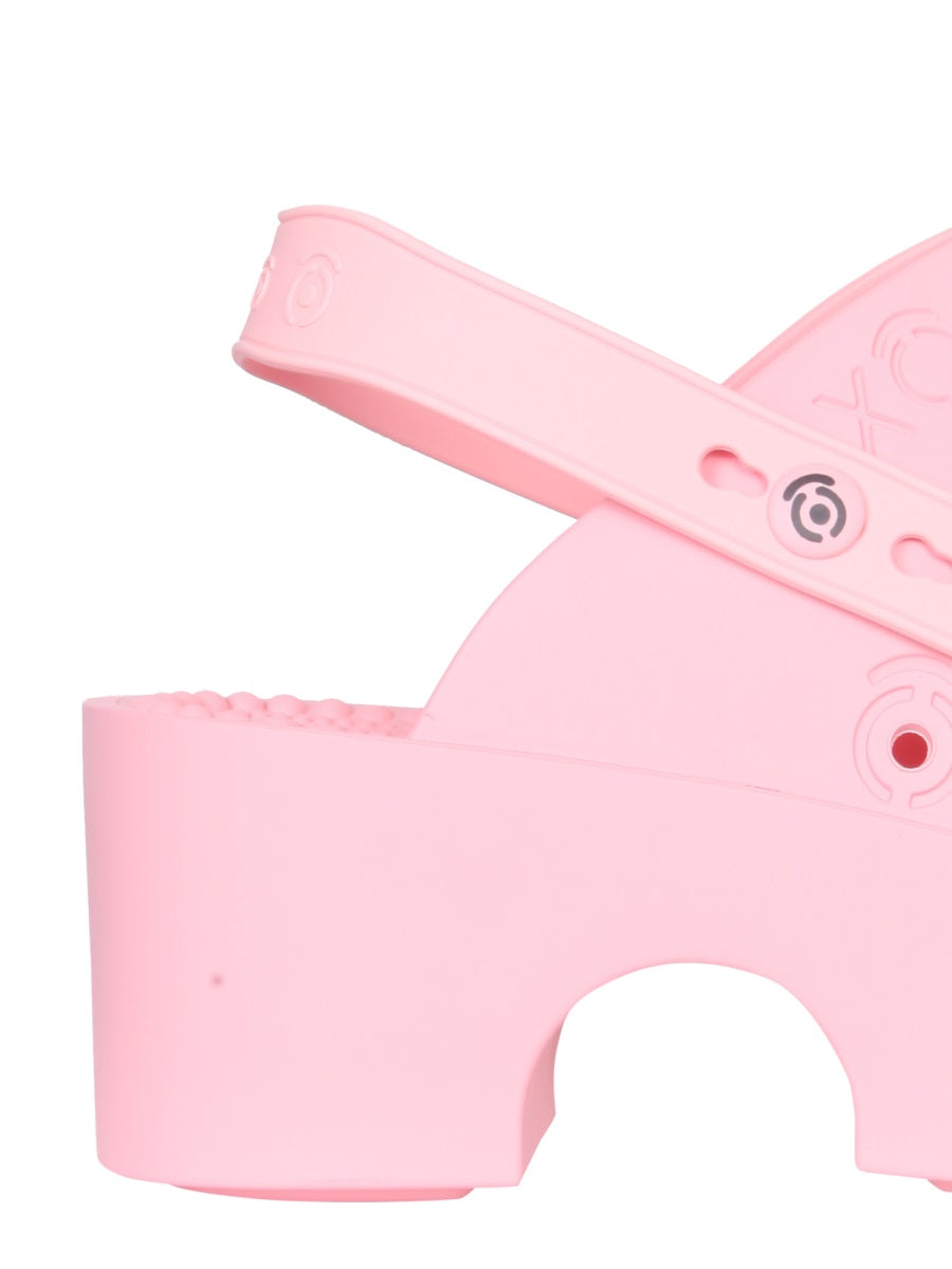 Xocoi Sandals - Pink | 0acf67d52957759b1f07dd6cb55b9e3870e4004d