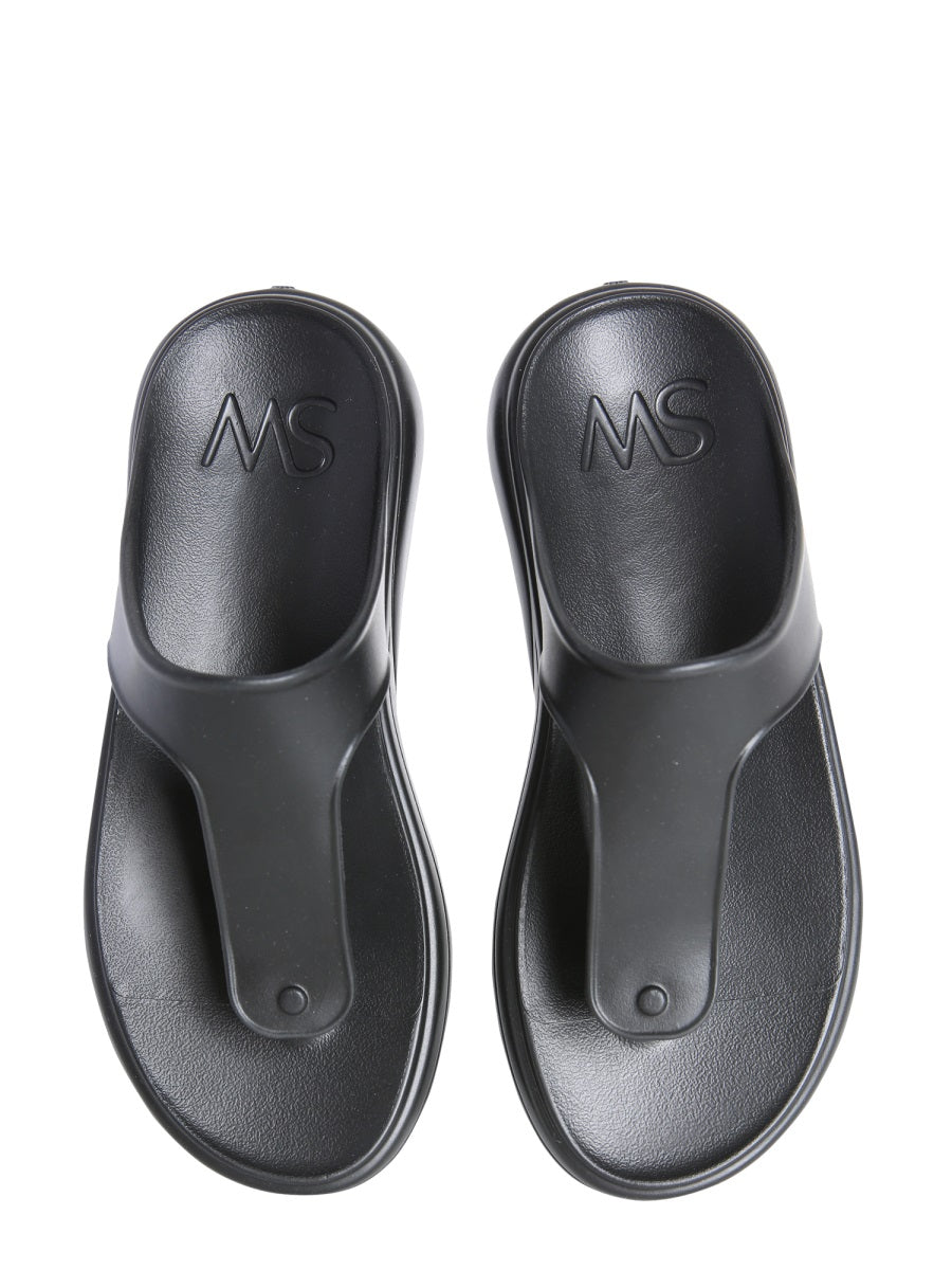 Stuart Weitzman Sandals - Black | dc09860e0e342c4786321fd12d15828a427d7ecf
