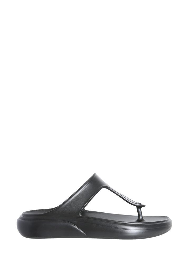 Stuart Weitzman Sandals - Black | 443778d5066b71f1f23a0b6504f5733aa5d71b33