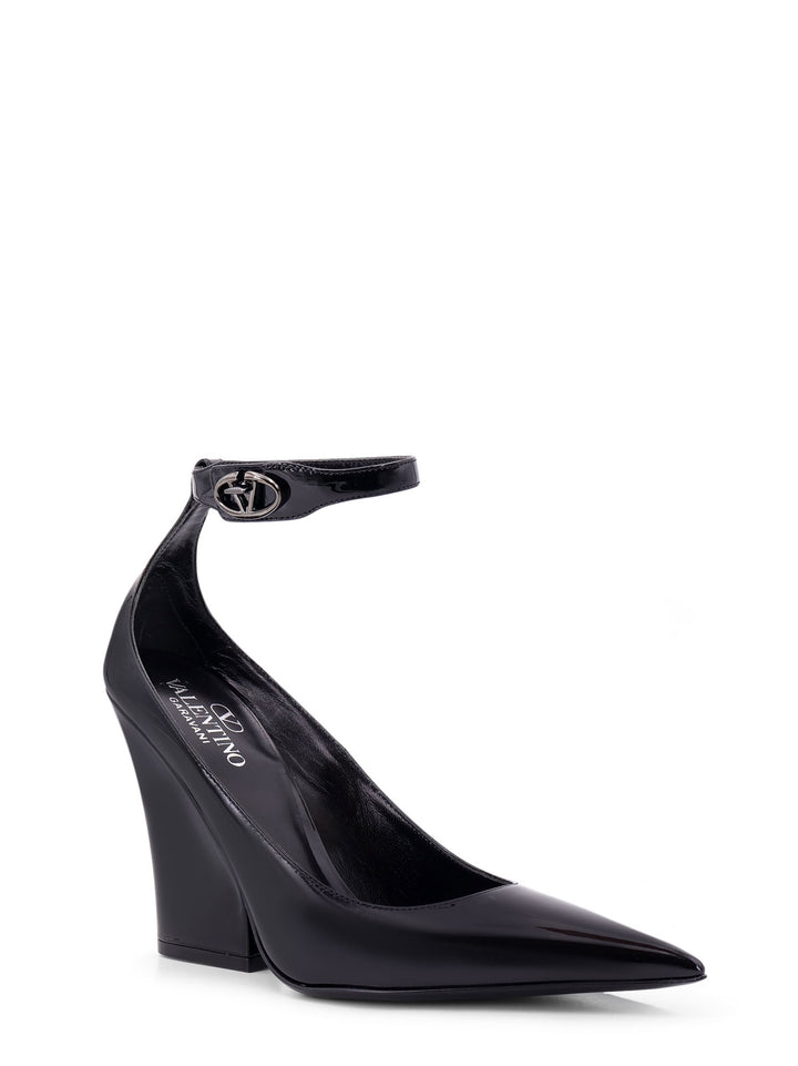 Valentino Garavani With Heel - Blacks and greys | f3fbb639e9293d40f83bfe2fef1fe27e780cc0f4
