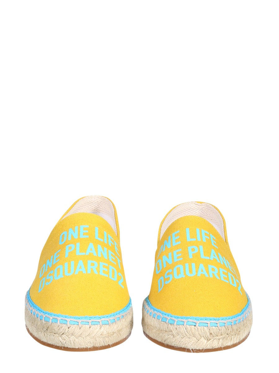 Dsquared2 Flat Shoes - Yellow | d96ec13b373556122624ab484463260c82a135cf