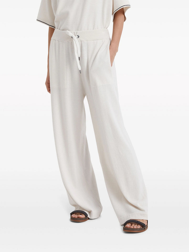 Wide leg trousers