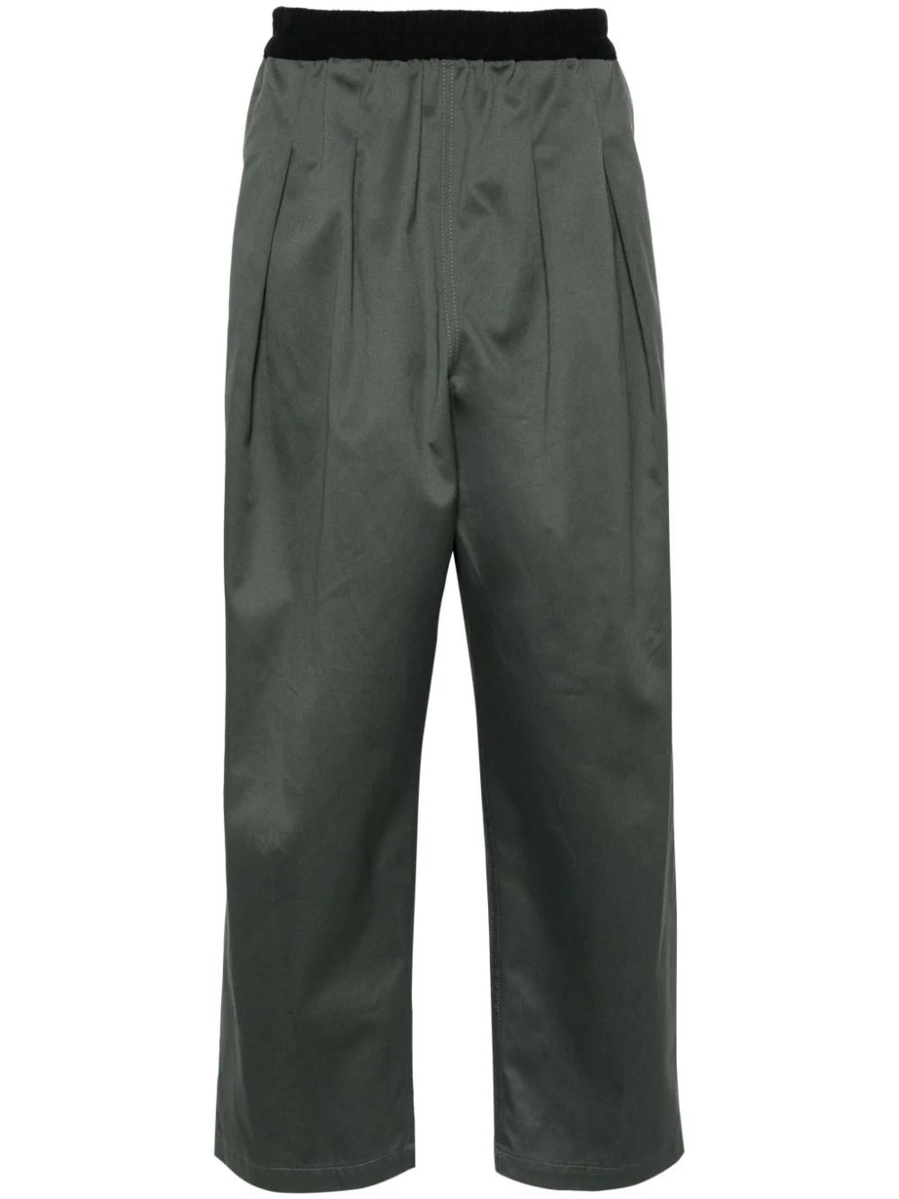 Comfortable cut trousers