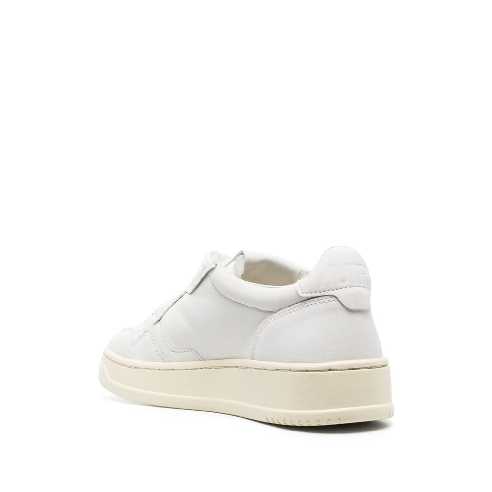 Autry Sneakers - White | cc0168dfb2a9885f5e679085f86d7616f475466e