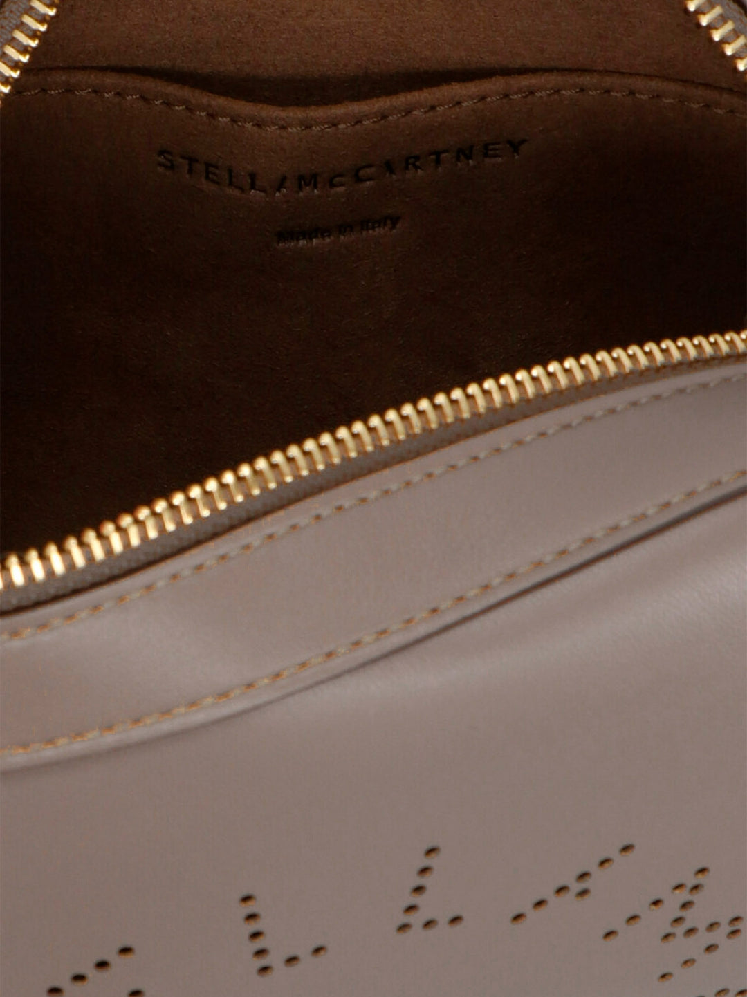 Stella Mccartney Camera Bag Crossbody Bags - Beige | e5a596f0077d032713b3f7e7d5eecf446e515199