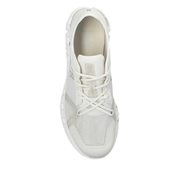 On Running Sneakers - White | 2bf0e13f290b320cdb64ecfce067d7cdcd4390f3