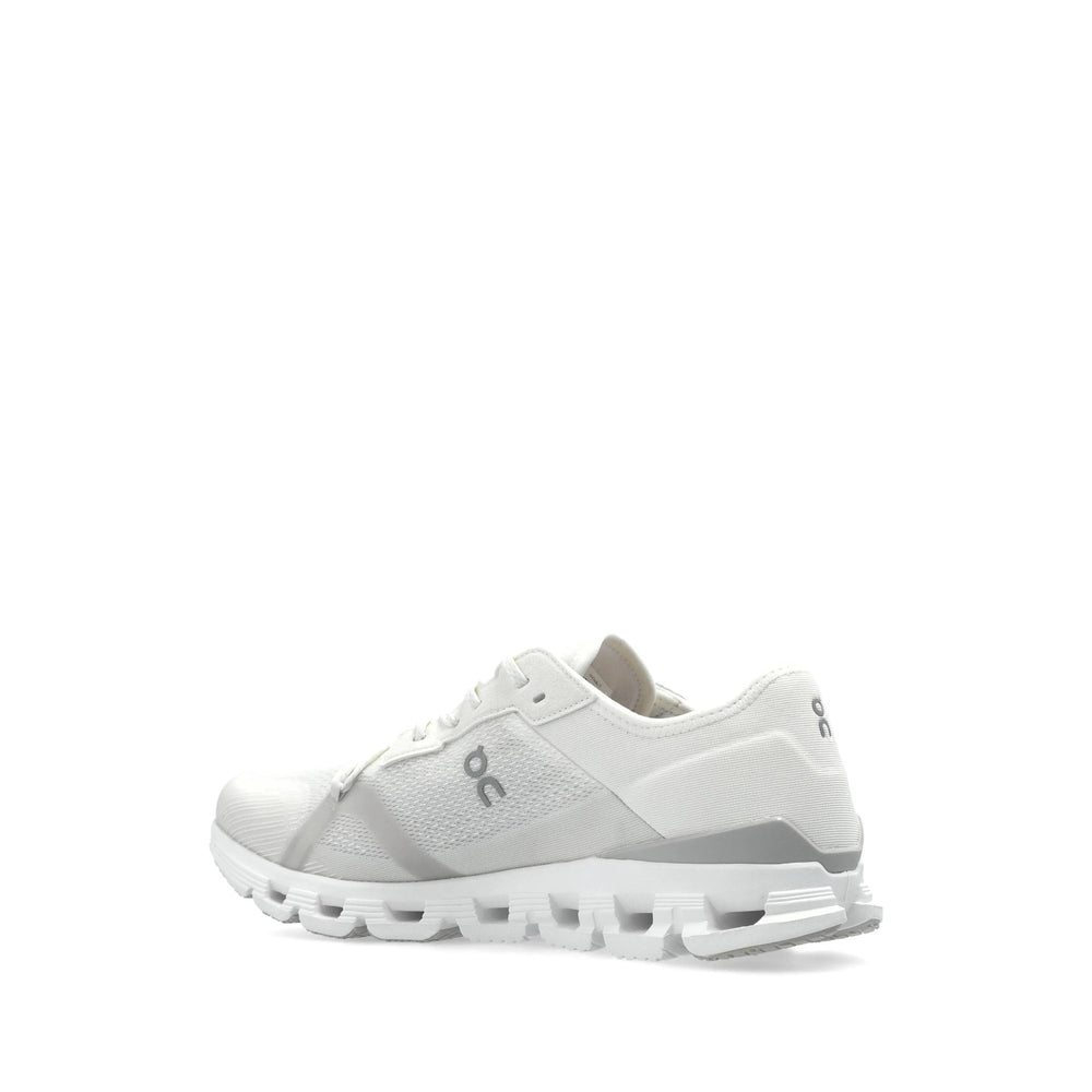 On Running Sneakers - White | c3bf0f3cc76e54d1f5122c0074f5ce8d1ebc60a2