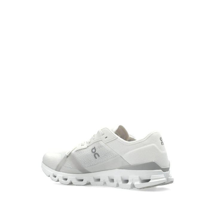 On Running Sneakers - White | c3bf0f3cc76e54d1f5122c0074f5ce8d1ebc60a2