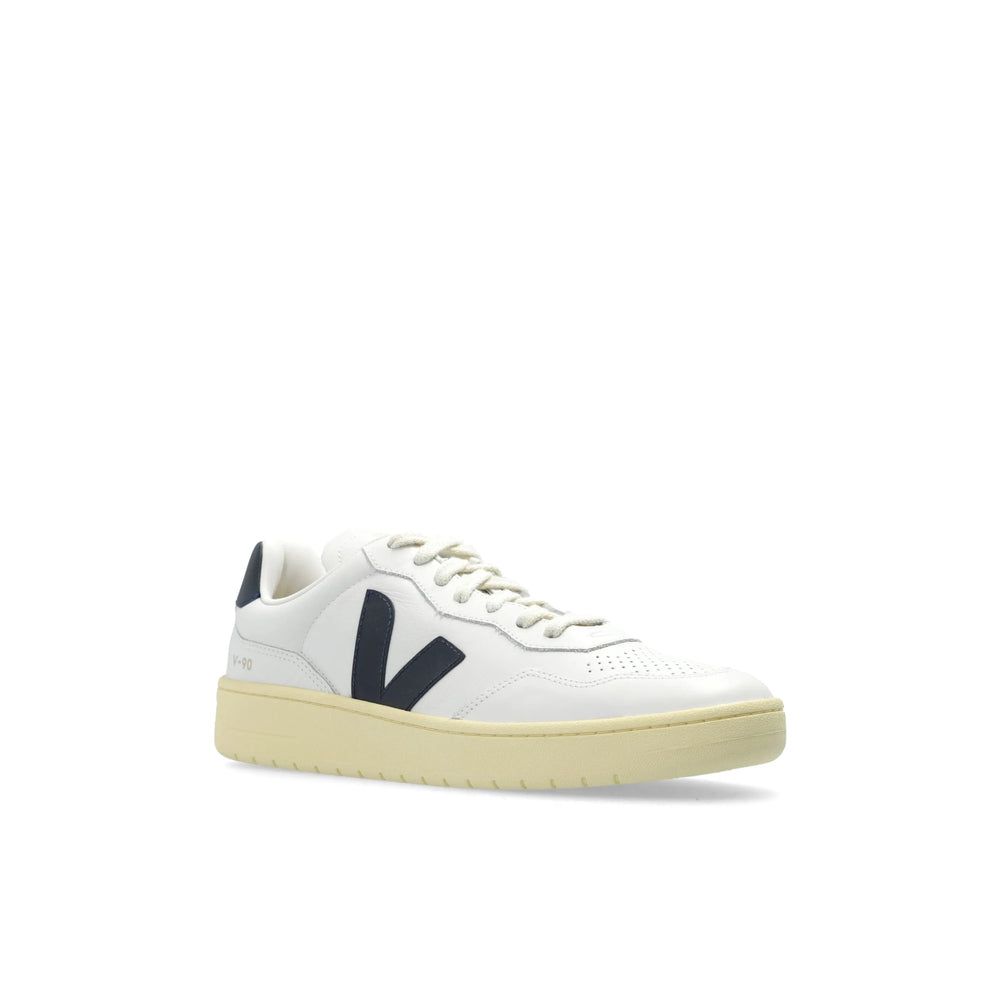 Veja Sneakers - White | 0acb4495fb1f3657d4d7e410390d034ef0c3e2a0