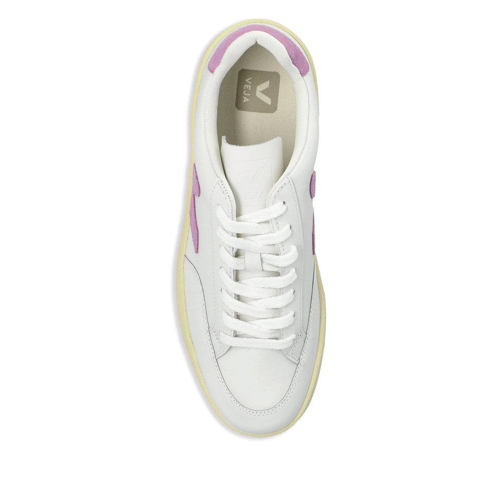 Veja Sneakers - White, Purple | bbdee445b490dbcad5e448739c69253f47f61618