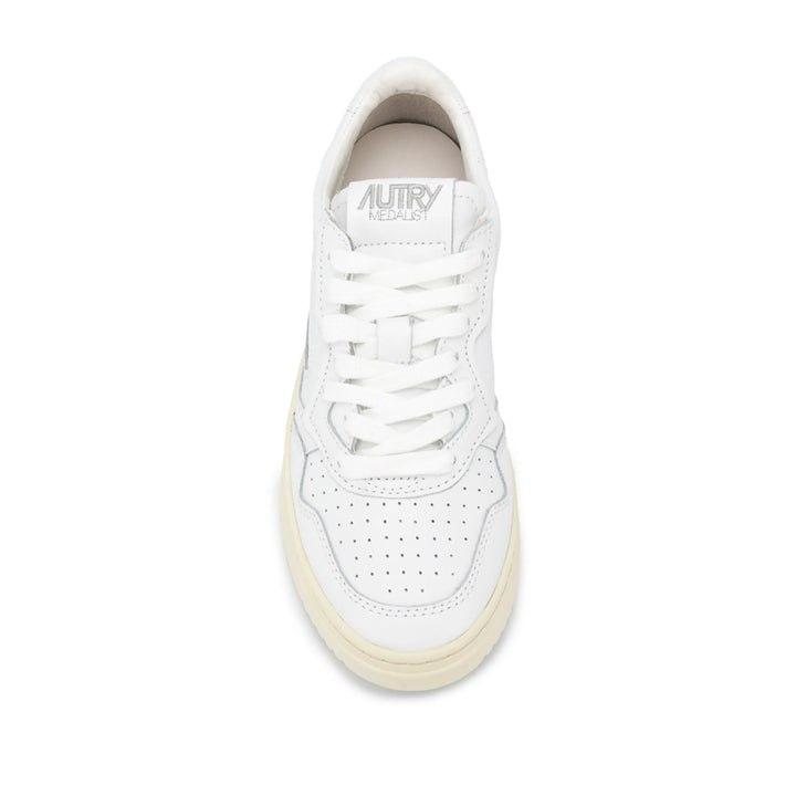 Autry Sneakers - White | f4a3493d7bd8eaf78bdefa6b7e0f468b4f95b24e