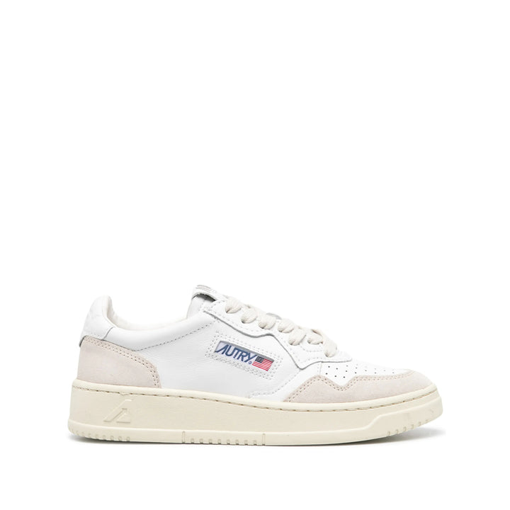 Autry Sneakers - White | 81555df3541806878437582a45e103c56021ac3e
