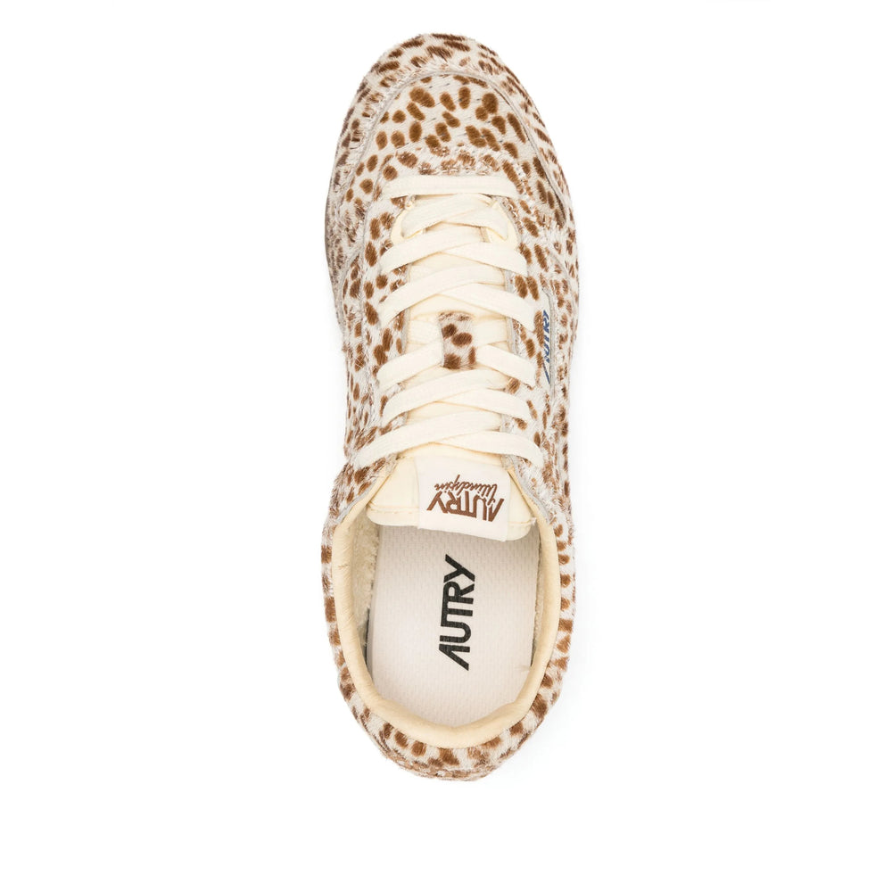 Autry Sneakers - Neutral | 886a9f932910e1778a5dcd61e21b81250483cf22