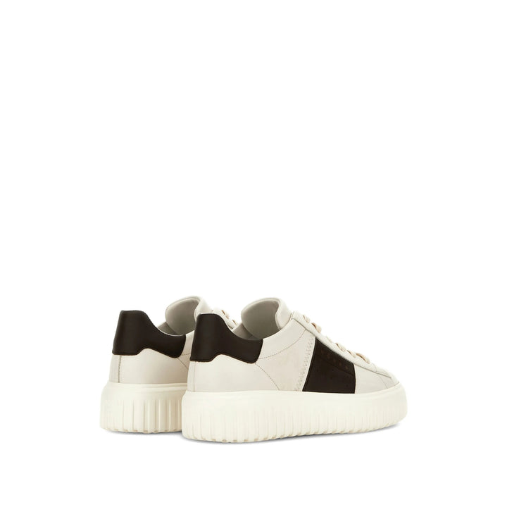 Hogan Sneakers - White, Black | 25b15f104def1b619797bd68aa7bb3586b2fc18b