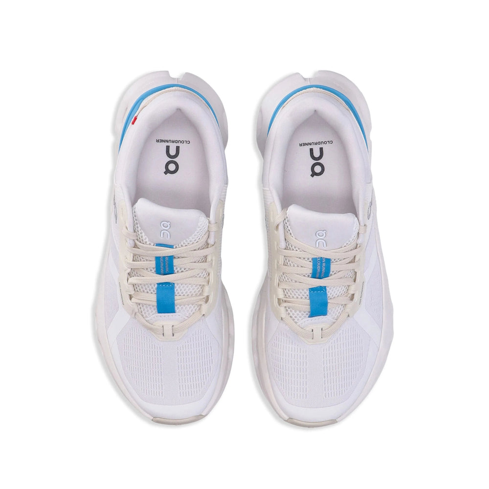 On Running Sneakers - White | 4f44e5a0c384c70552e82bf5b70024d8ded270e0
