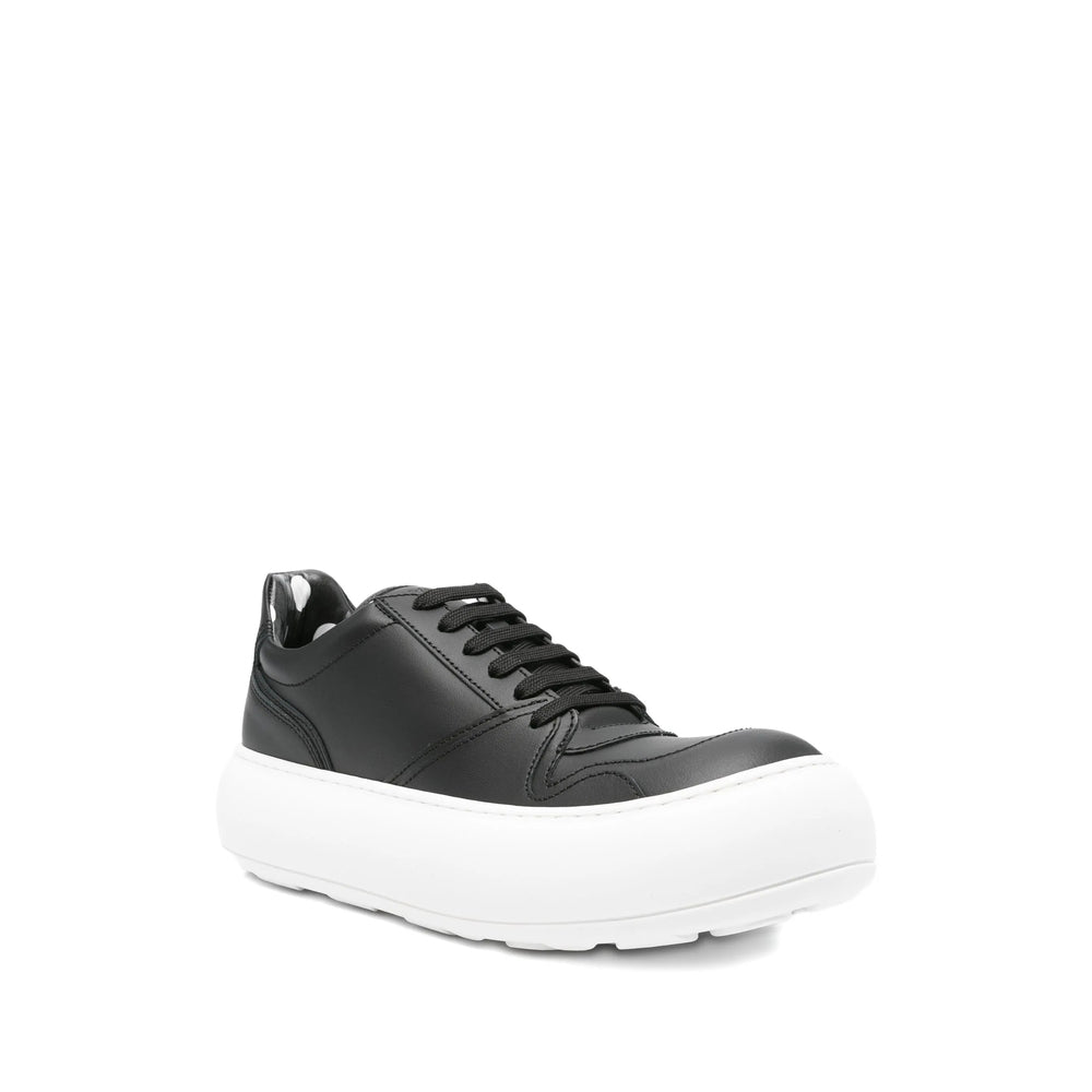 Moschino Sneakers - Black | 3bd181f4535910336e1f8db9b2f17dc118baa250