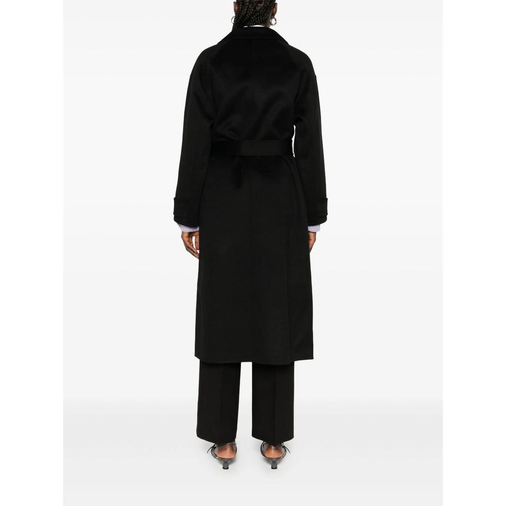 The Dynamis Studio Coats - Black | b7e755453f4f01bdd7f8fb8b46637c4936d562f7