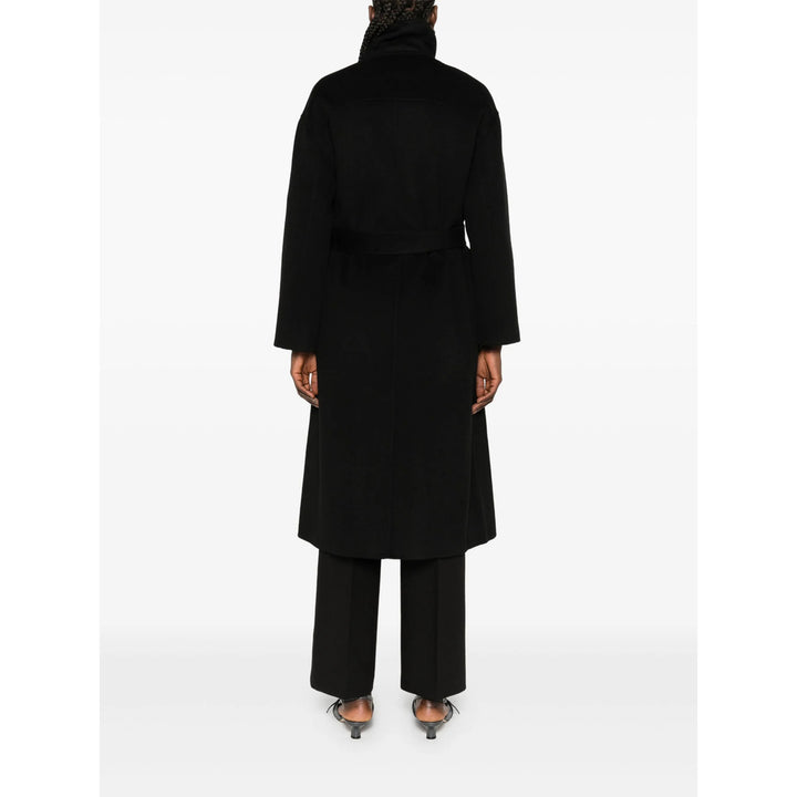 The Dynamis Studio Coats - Black | 7af8ab06963e0ba1d03aa183f55a01dd9c375173