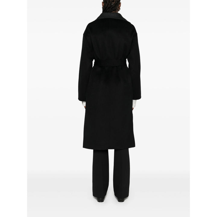 The Dynamis Studio Coats - Black | 9f93601f368e46c08412796c803389d2a1a96da0