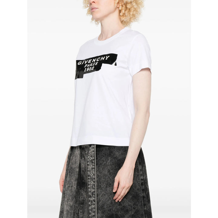 Givenchy T Shirts - White | c402153308a86a5df51814368c2f29153a1f68e5