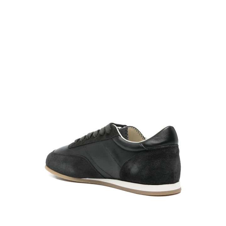 Common Projects Shoes - Black | 3d932eee23fa946fefc32756259673163a7d33ee