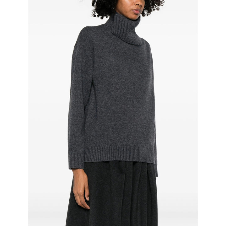 Viktoria Chan Sweaters - Gray | 83581ad261aa76529662c6d61d2492f8ce6da87f