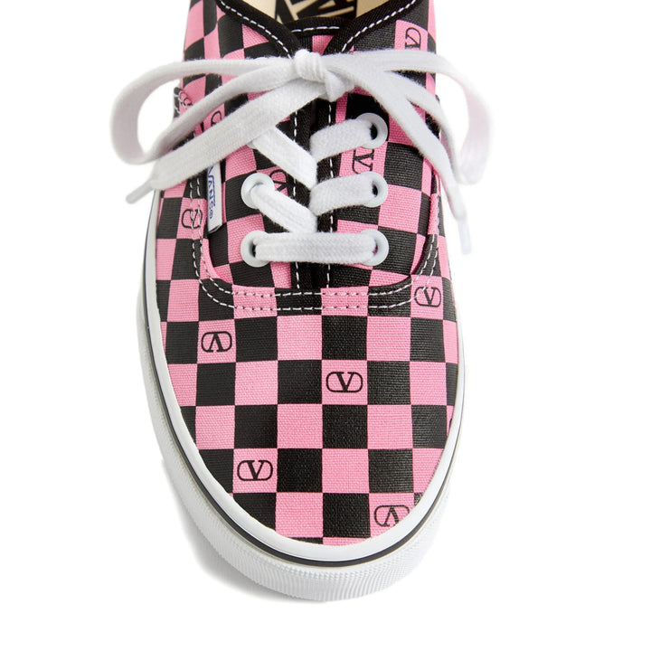 Vans X Valentino Sneakers - Pink, Black | 125d8fd1a87bcf3341cf2b94f4cd76e72930424e