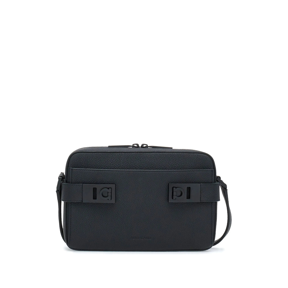 Ferragamo Luggages - Black | 42031962f688f49adda6f4ac9208f441ef39aa21