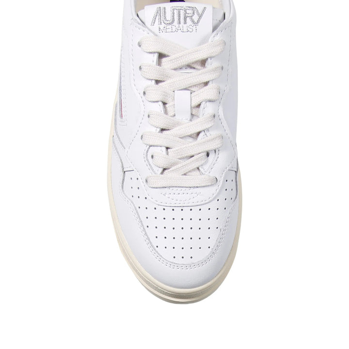 Autry Sneakers - White | e9180cf534dbfa731f5da81ce53b8132ad3d71ed