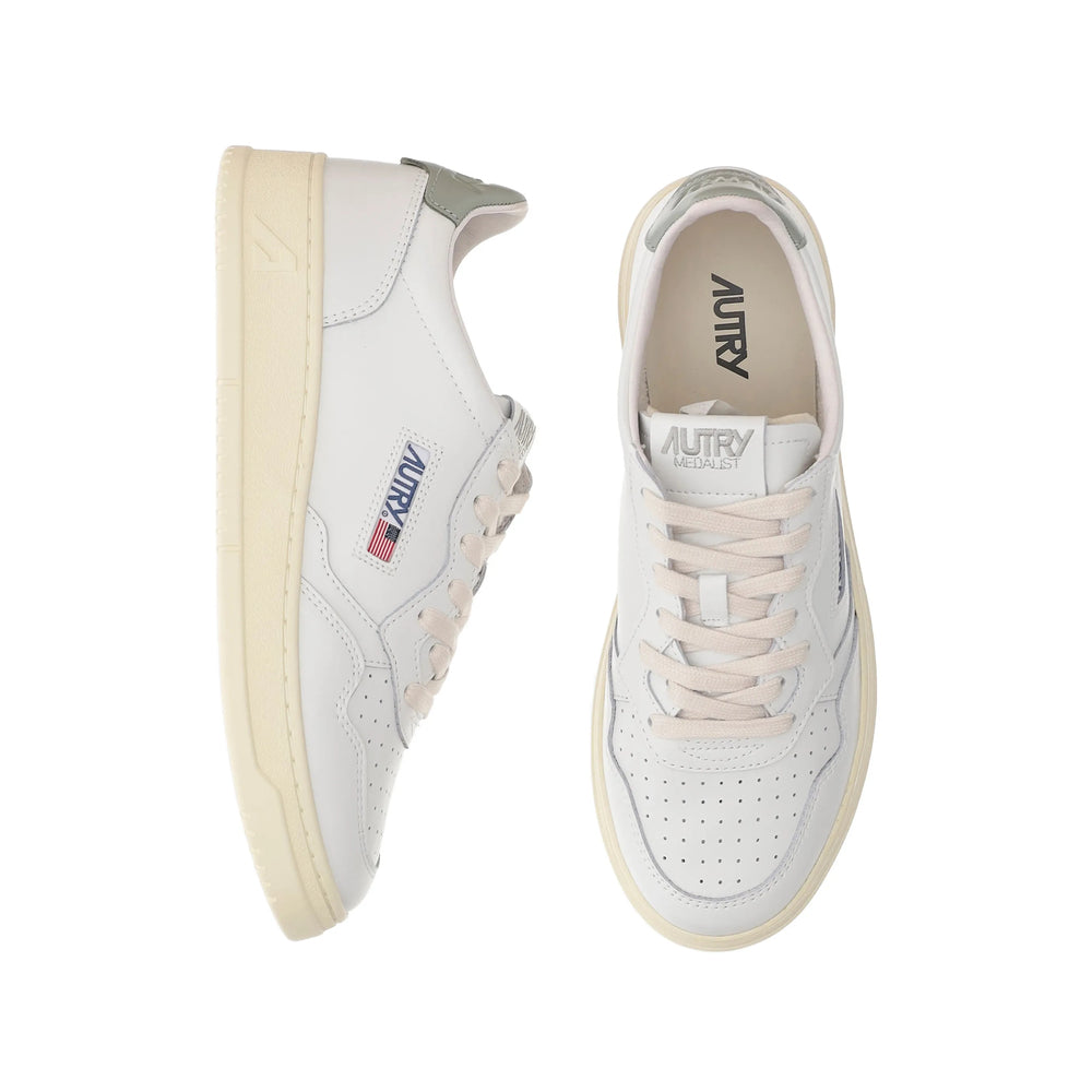 Autry Sneakers - White | f0991ce316a7a7cbb8f1e9359be985af3054ba98