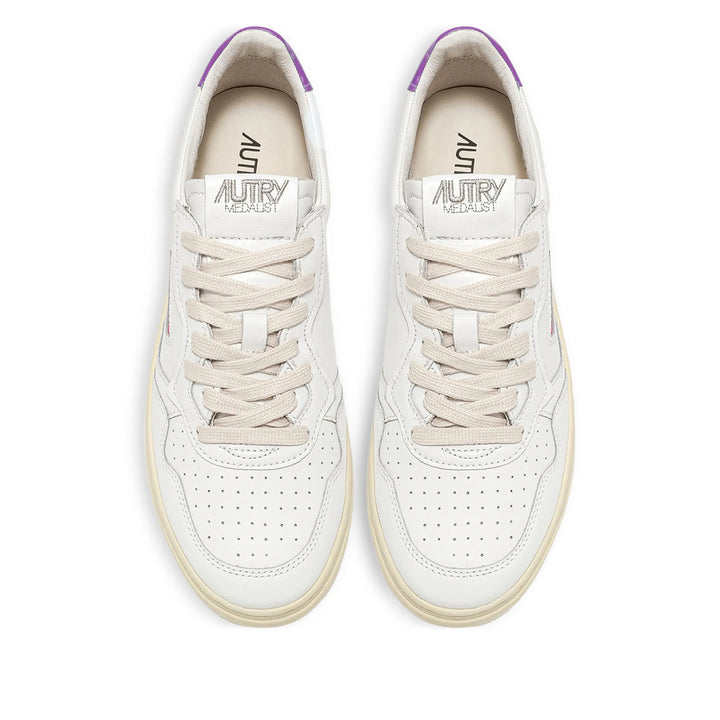 Autry Sneakers - White | e24d320cd92bdd856634e43b8ab0df5a431aa349