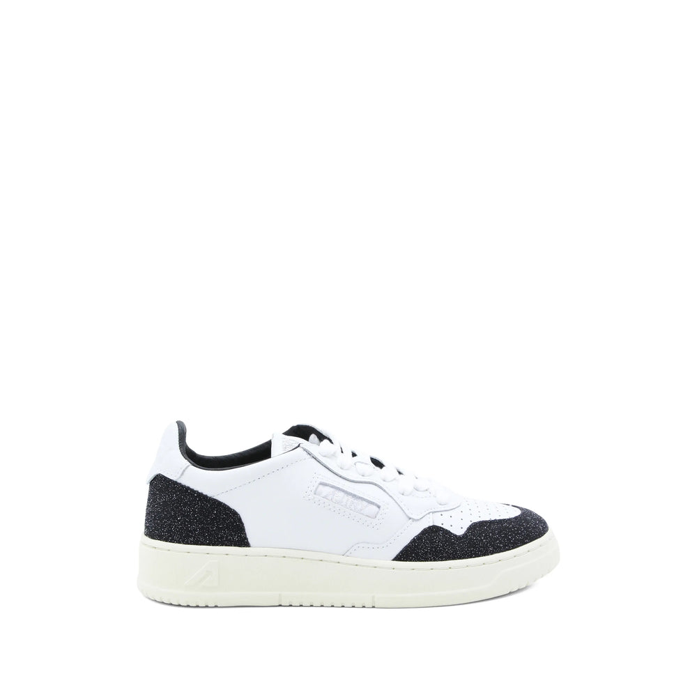 Autry Sneakers - White | b5cf7e00d33ac0d31c8c298f729688eb4bb7cd95