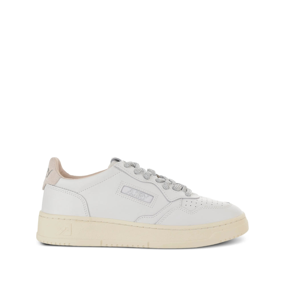 Autry Sneakers - White | 3b24a55104dc0cea5b525ff9ea8b72838dbe46c1